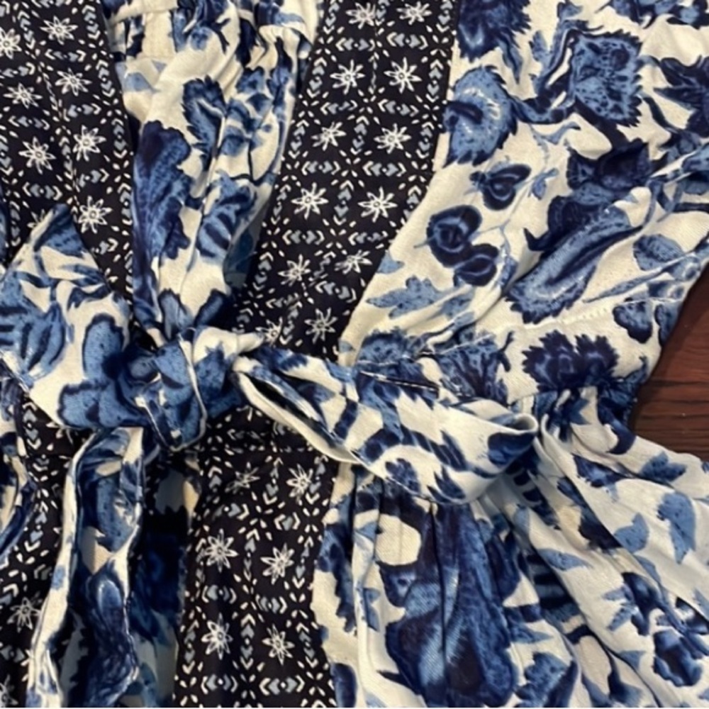 NALINI Top Kimono Rayon Blue White Floral Print Tie Front Size Medium One Size - Picture 3 of 6
